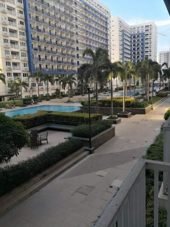 Apartment Bliss Staycation At Sea Residences By John Manila