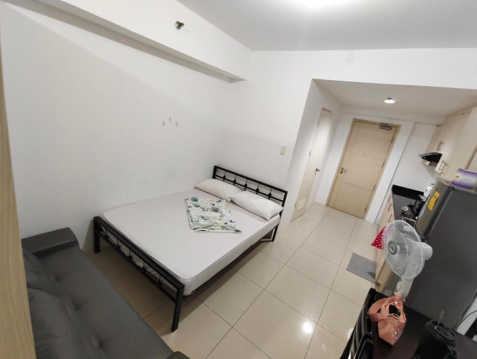 Apartment Bliss Staycation At Sea Residences By John Manila